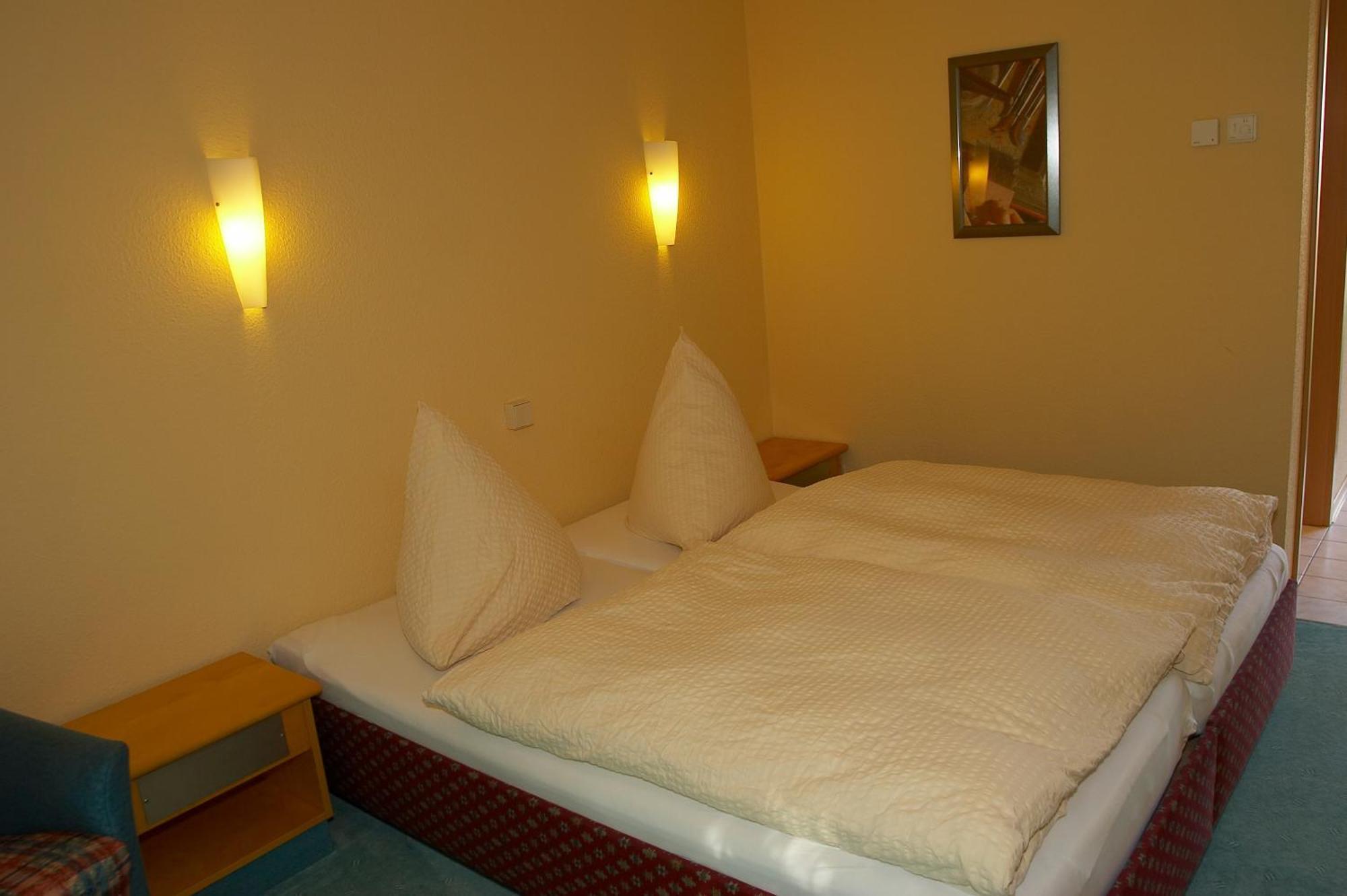 La Porte Bertingen Room photo
